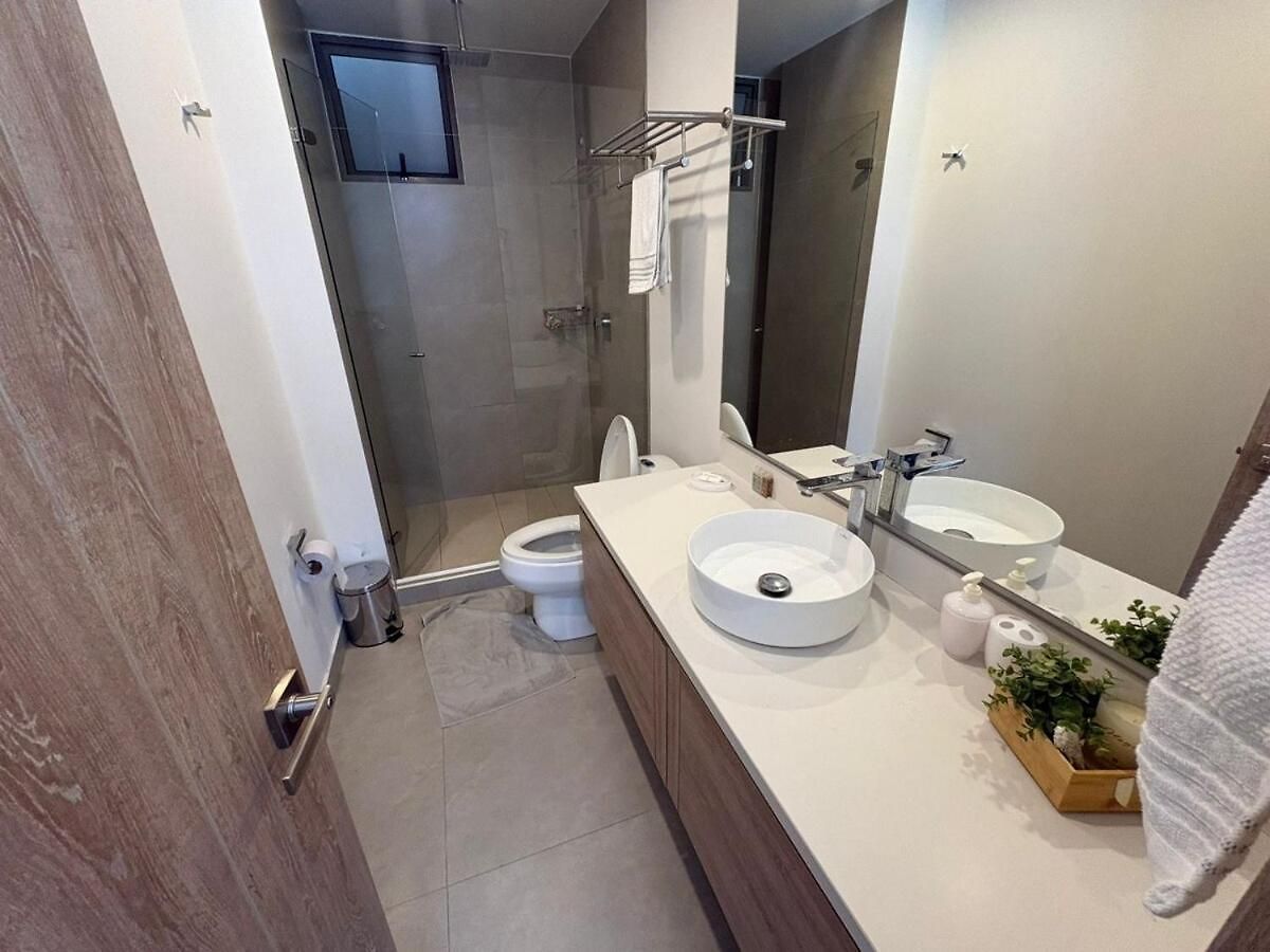 2 With Private And Ideal Pool