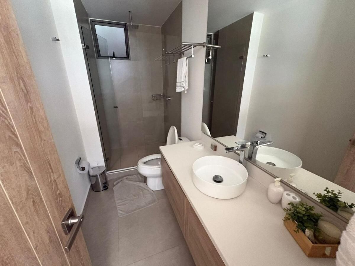 2 With Private And Ideal Pool *