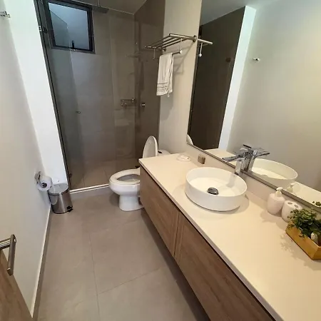 2 With Private And Ideal Pool Apartamento