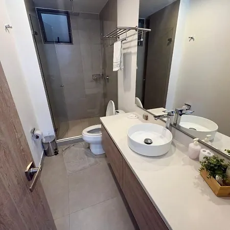 2 With Private And Ideal Pool