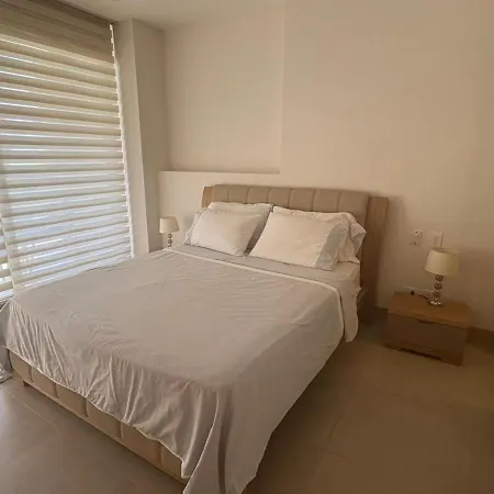 2 With Private And Ideal Pool Apartamento